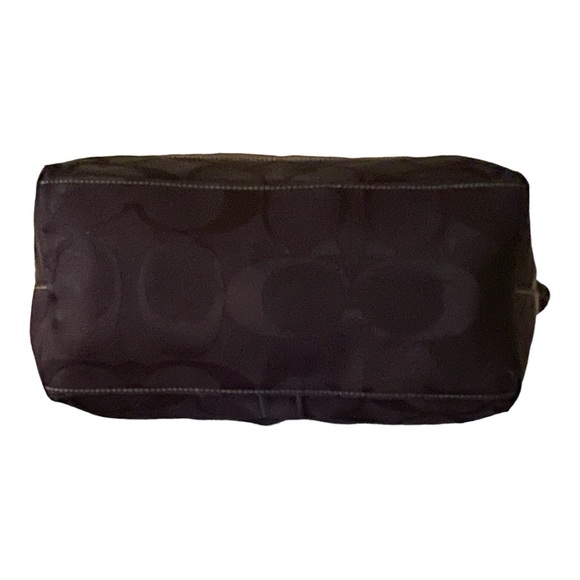 EUC Coach Tote - Picture 8 of 16